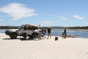 Policemans Point finally gave us a hot day, so we pulled the Patrol up by the water, launched the boat and enjoyed every moment. 